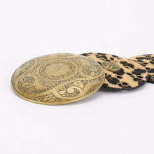 Load image into Gallery viewer, Animal Fur Disc Belt