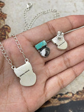 Load image into Gallery viewer, HANDMADE STERLING SILVER KINGMAN TURQUOISE WITH WHITE BUFFALO NECKLACE & EARRINGS SET SIGNED