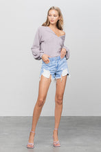 Load image into Gallery viewer, HIGH WAIST DISTRESSED SHORTS
