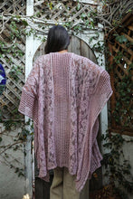 Load image into Gallery viewer, Floral Lace Textured Kimono
