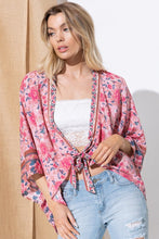 Load image into Gallery viewer, LIGHT WOVEN SQUARED OPEN KIMONO CARDIGAN WITH TIE
