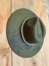 Load image into Gallery viewer, Olive Burnt Hat

