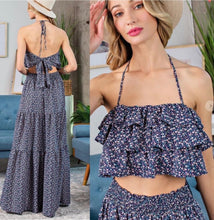 Load image into Gallery viewer, Floral and ruffle crop top
