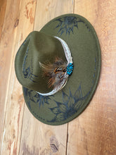 Load image into Gallery viewer, Olive Burnt Hat
